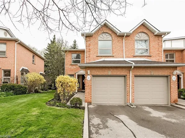 2065 6th Line #11, Oakville, ON L6H 5R8
