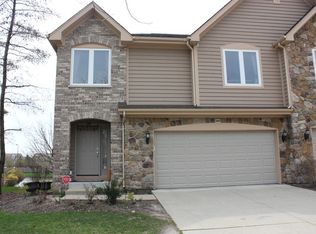 209 Taylor Ct #0, Buffalo Grove, IL 60089