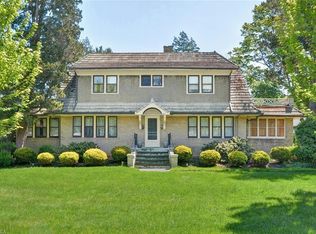 5275 Dover Center Rd, North Olmsted, OH 44070