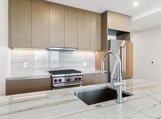 610 Davis St #3010, Austin, TX 78701