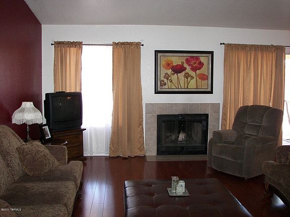 4th image of 2454 S Perillo Dr