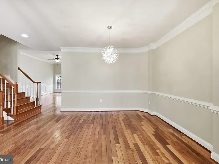 6403 Velliety Ln — Photo 7