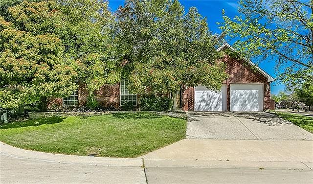 1st image of 605 Sienna Ct