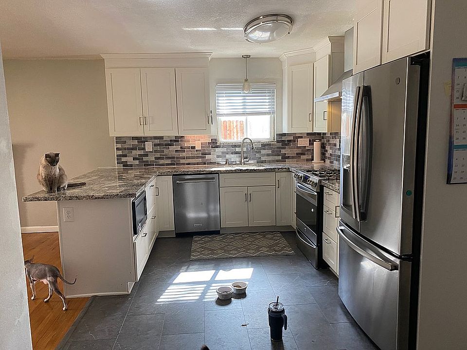 1st image of 2445 La Esposo Ct