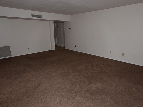 4th image of 800 S Calle Del Sol