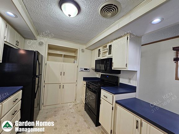 3rd image of 29 Kris Ann Dr