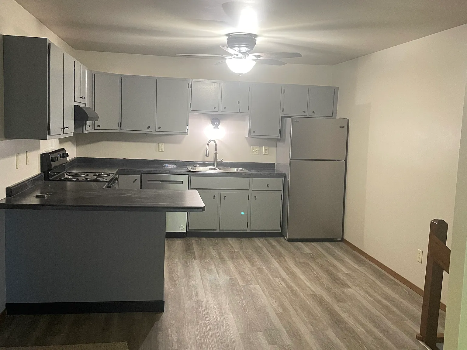 3 bed, 1600 sqft, $1,600 — Photo 4