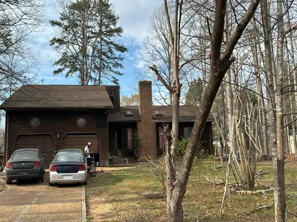 615 Jefferson Dr, Palmyra, VA 22963