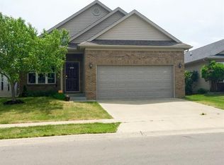 200 McConnells Trace Blvd, Lexington, KY 40511