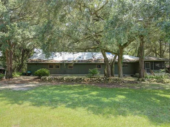 3351 SE 193rd Pl, Yankeetown, FL 34498