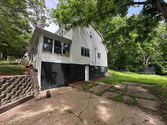 2nd image of 14 Hill St