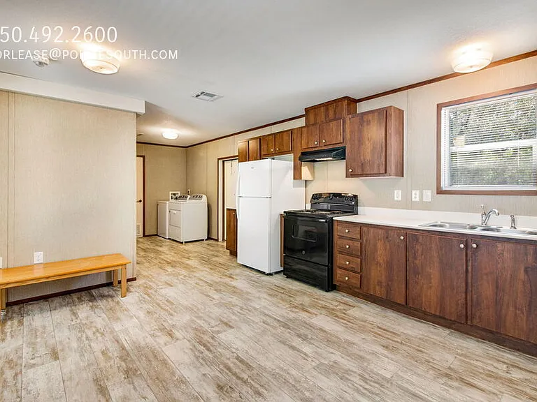 396 Peachtree Cir — Photo 7