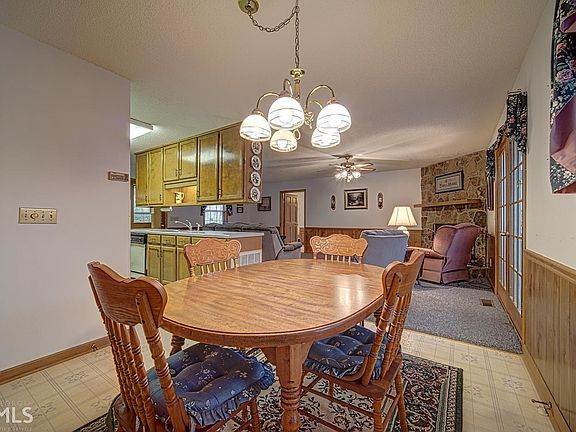 5th image of 8595 Soapstone Creek Cir