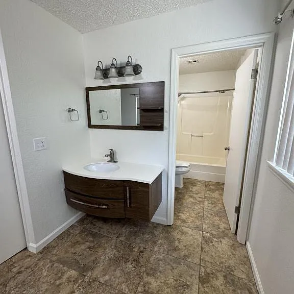1551 N Heritage Ln — Photo 24