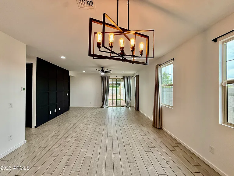 11002 W Marguerite Ave — Photo 11