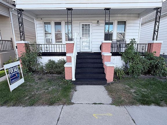 2nd image of 11697 Moran St