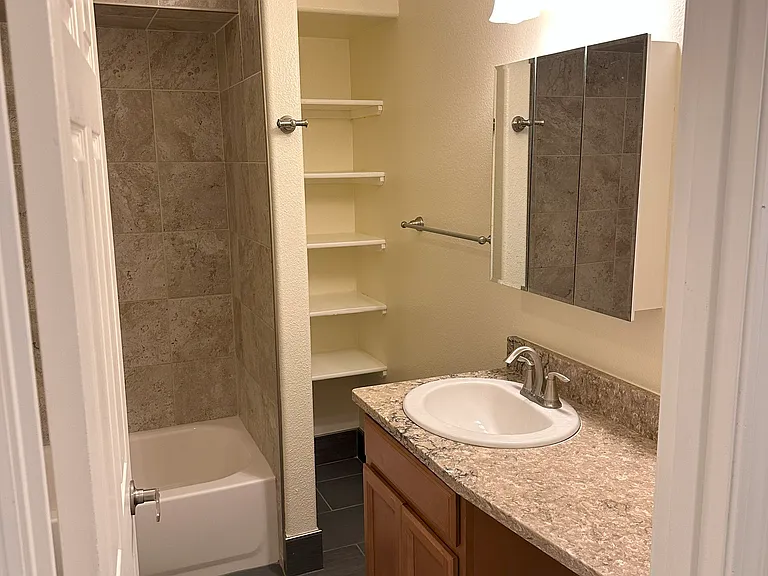 3725 Randolph St #A — Photo 17