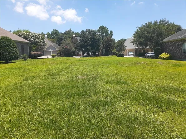 33 Fairway Oaks Dr, New Orleans, LA 70131