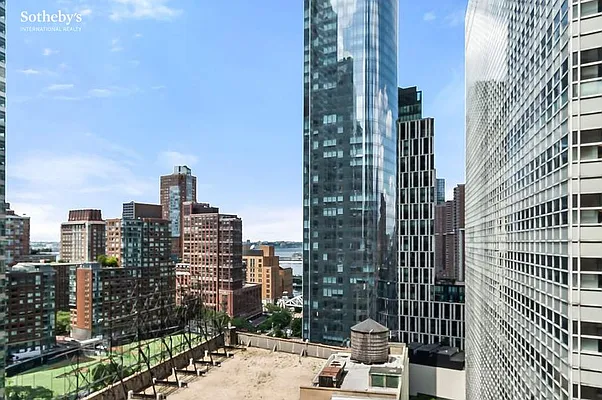 Rented by Sotheby's International Realty | media 15