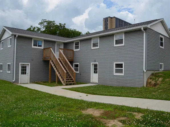 926 N Charles St, Macomb, IL 61455