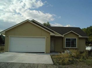 316 W Camas Ave, Fairfield, ID 83327