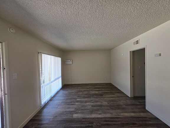 4th image of 411 N Bush St APT 12