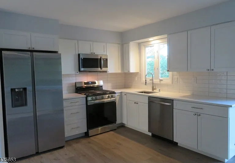 25 Storms Ave #B — Photo 9
