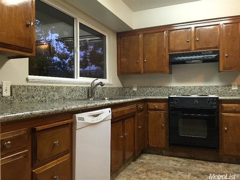 1st image of 2420 Oxford Way #E14