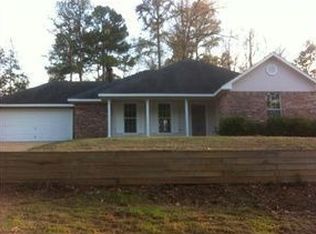 5581 Renee Dr, Shreveport, LA 71107