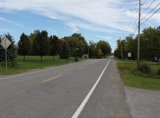 10315 Keller Rd, Clarence, NY 14031