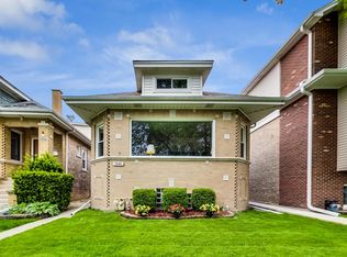7846 W Sunset Dr, Elmwood Park, IL 60707