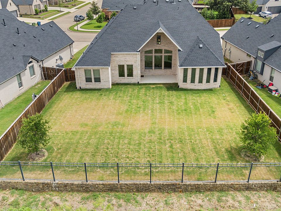 1st image of 311 Misty Ln