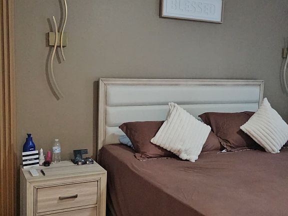 5th image of 1392 Isleta Loop