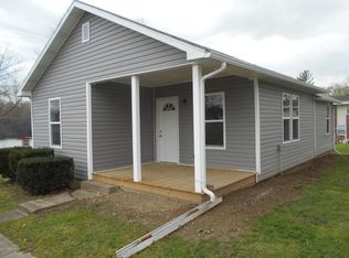 348 S Church St, Louisville, IL 62858