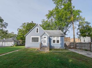 1420 Grove Ave, North Chicago, IL 60064