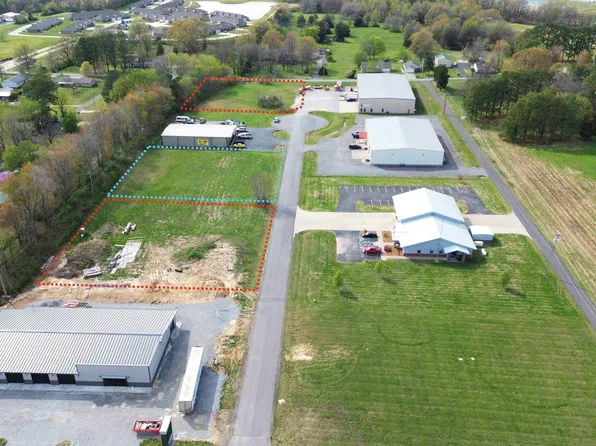 5230 Enterprise Dr, Paducah, KY 42001