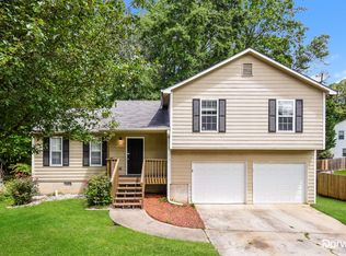 203 Ivy Crest Dr, Dallas, GA 30157