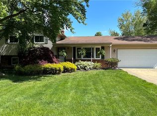 7279 Welland Dr, Mentor, OH 44060