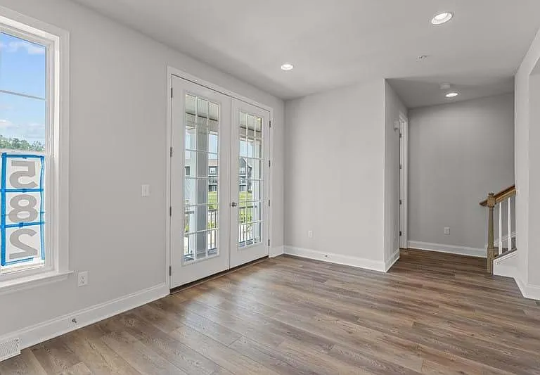 3225 Parade St — Photo 13