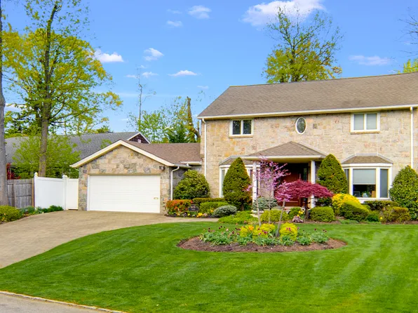 86-55 Marengo Street image 1 of 23