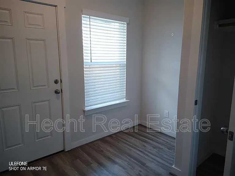3943 Legend Mdws — Photo 6
