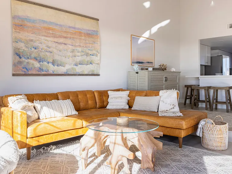 570 Terrace View Pl — Photo 3