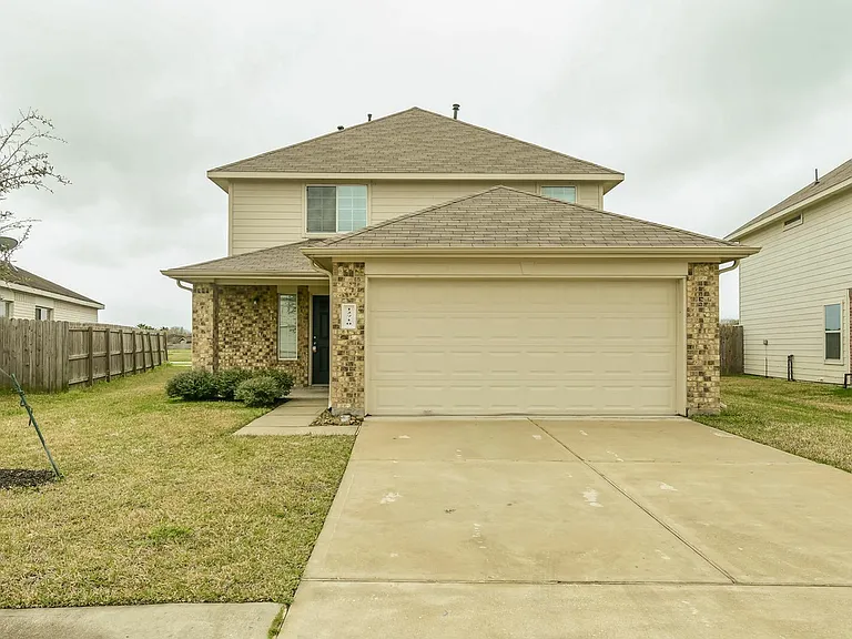 12710 Rio Nueces Ln — Photo 1