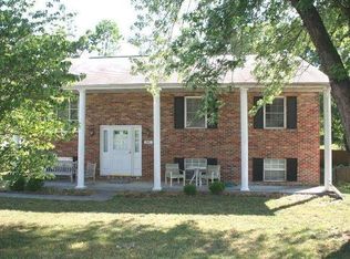 203 Crest Cir, Winchester, VA 22602