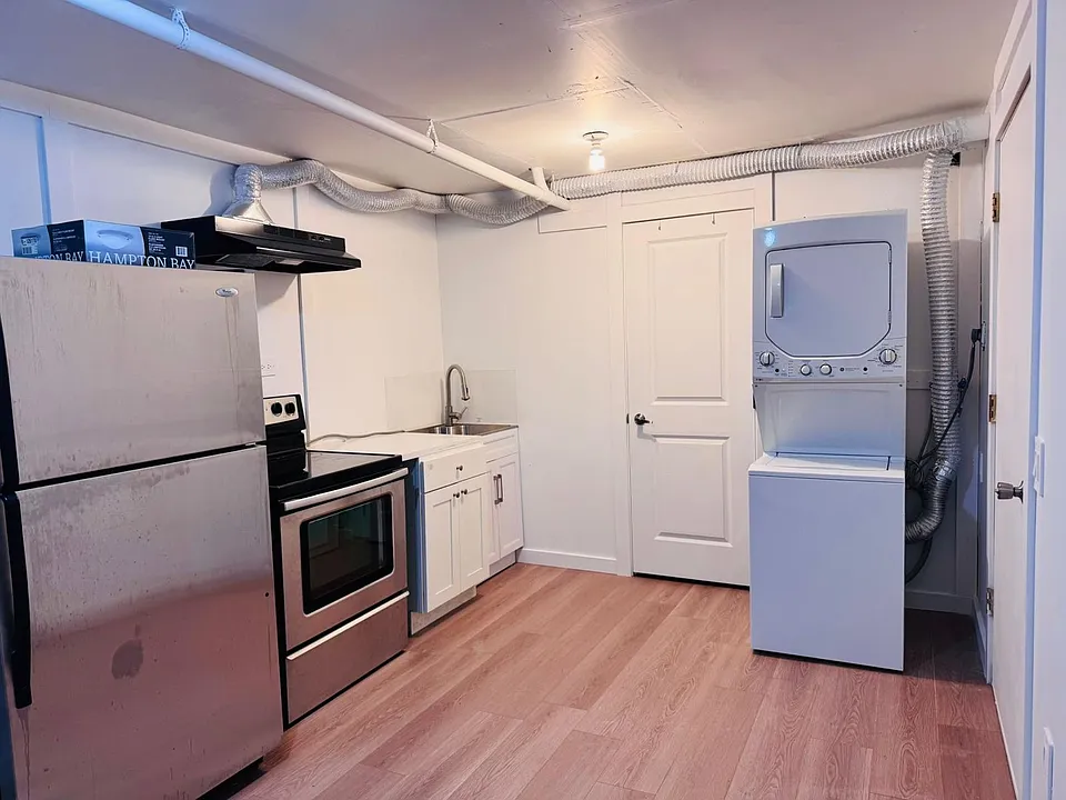 2151 Washington St #4