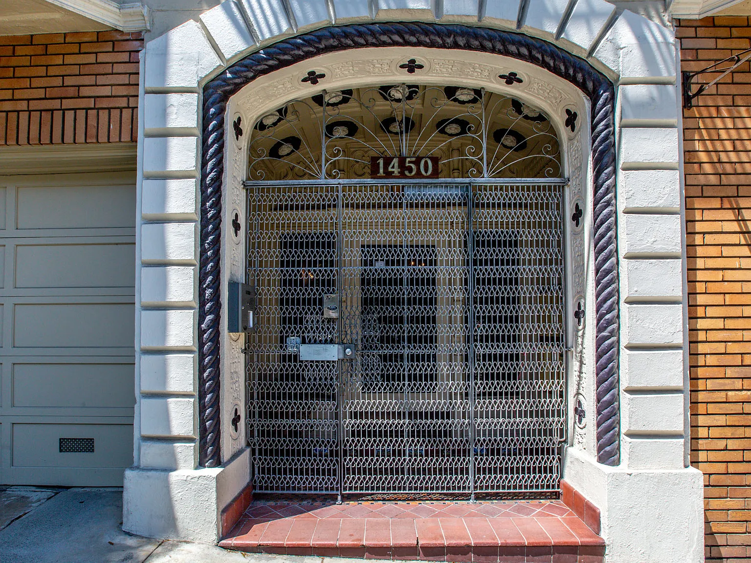 1450 Golden Gate — Photo 2