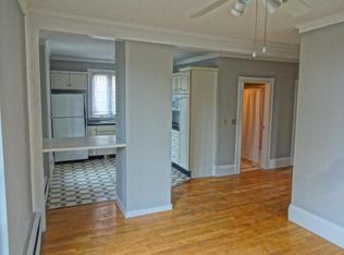 105 2nd St APT 2, Newport, RI 02840