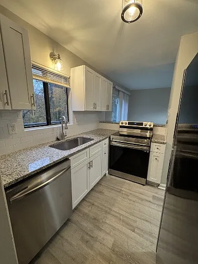 3 bed, 2.0 bath, 1472 sqft, $1,590 — Photo 2