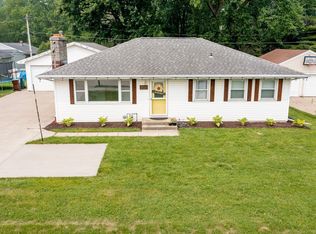 2021 N Lynndale Dr, Appleton, WI 54914