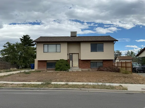 5883 S Blue Iron Way, Salt Lake City, UT 84118